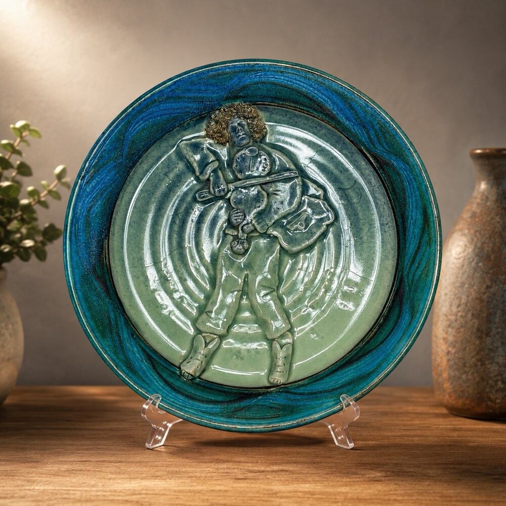 Vintage Michael Kennedy Ceramics Irish Studio Pottery Wall Plate NWT